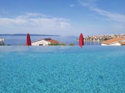 Villa 1 apartments Zora Okrug Gornji and Ciovo, Croatia