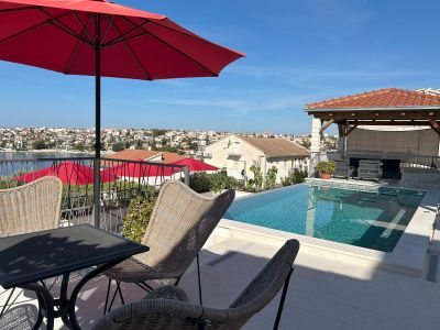 Villa 1 apartments Zora Okrug Gornji and Ciovo, Croatia