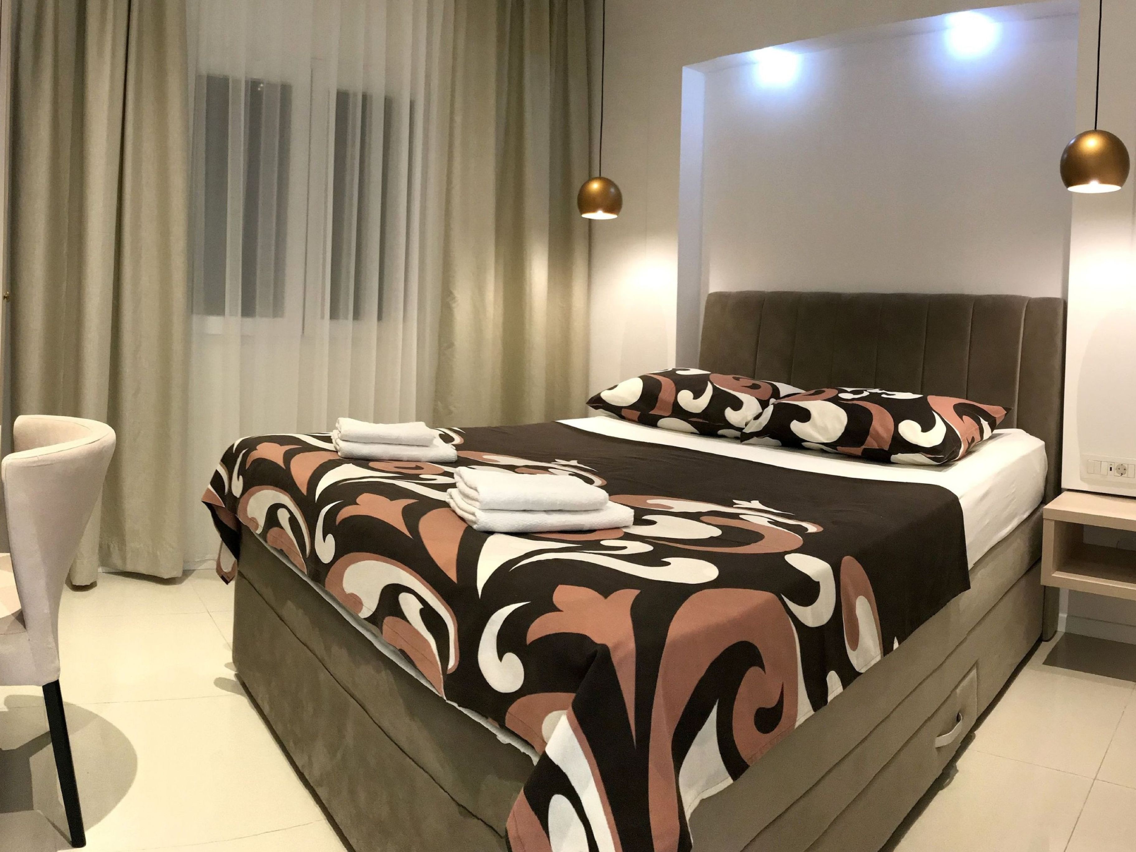Moderno uređena dvokrevetna soba u apartmanima Zora Apartments Zora